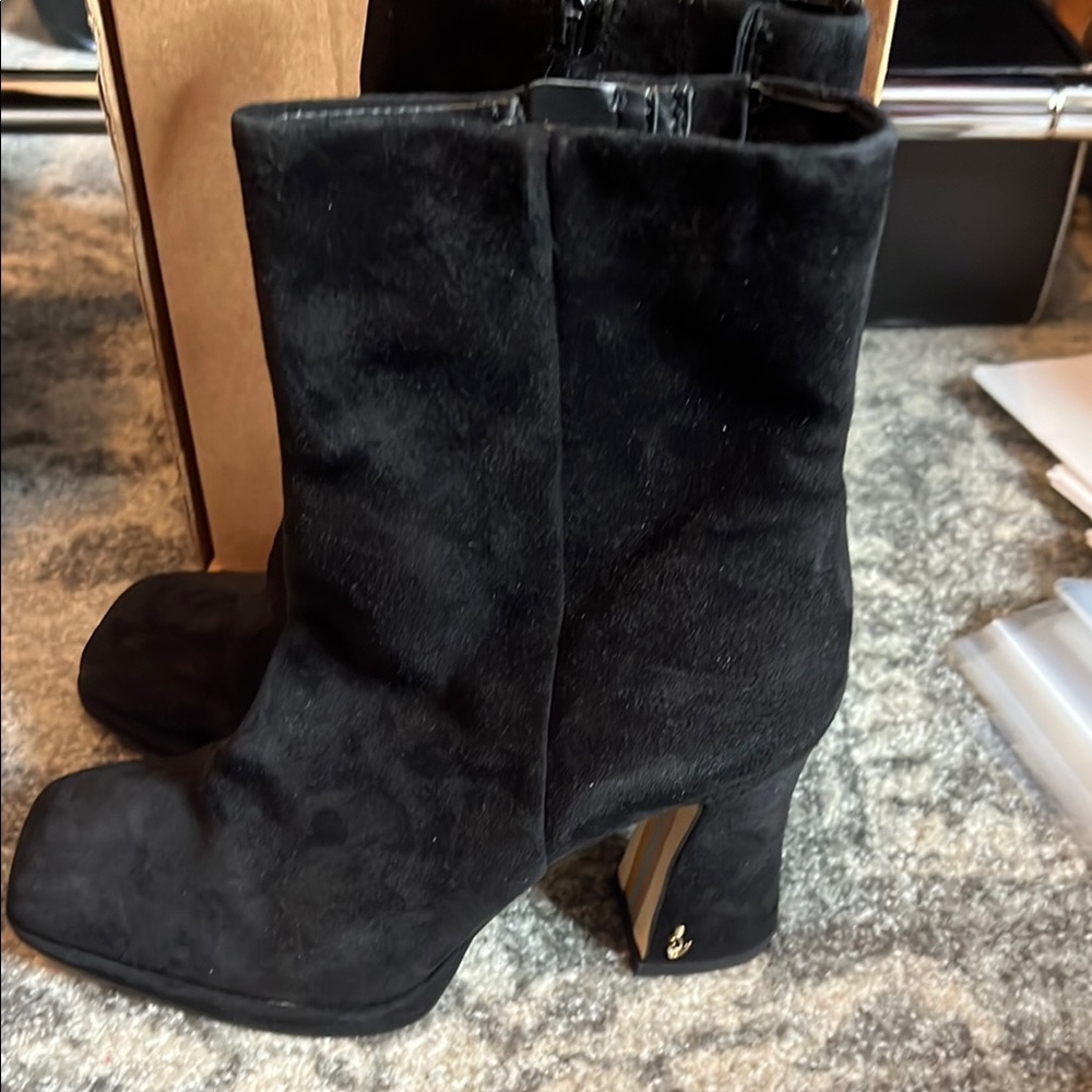Black Suede Mid-Calf Block Heel Boots - Women - Picture 3 of 8